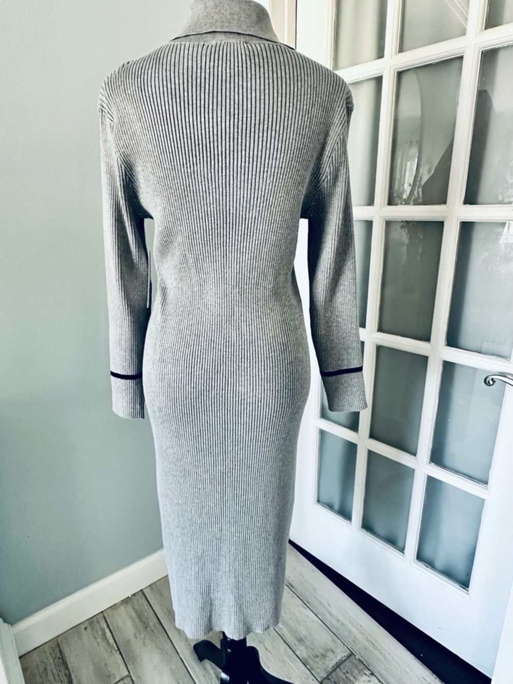 DKNY Light Gray Ribbed Button-Front Cardigan Dress - Picture 7 of 7
